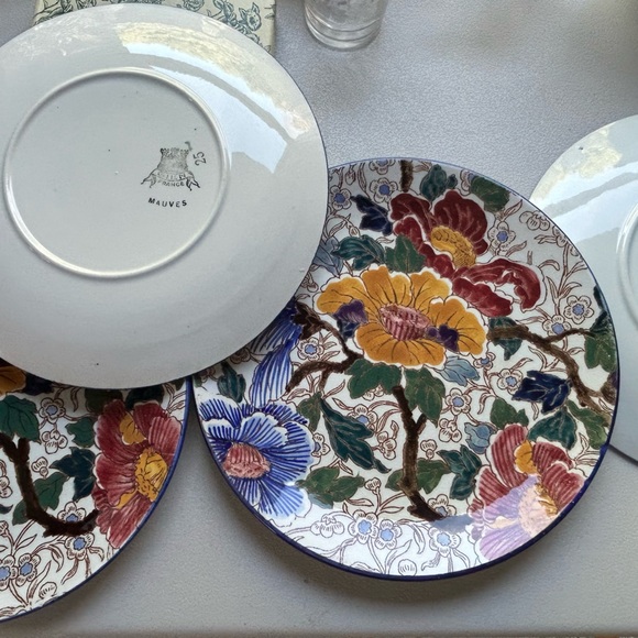 Antique Gien French Faience Mauves Set of 4 Plates - Picture 4 of 4